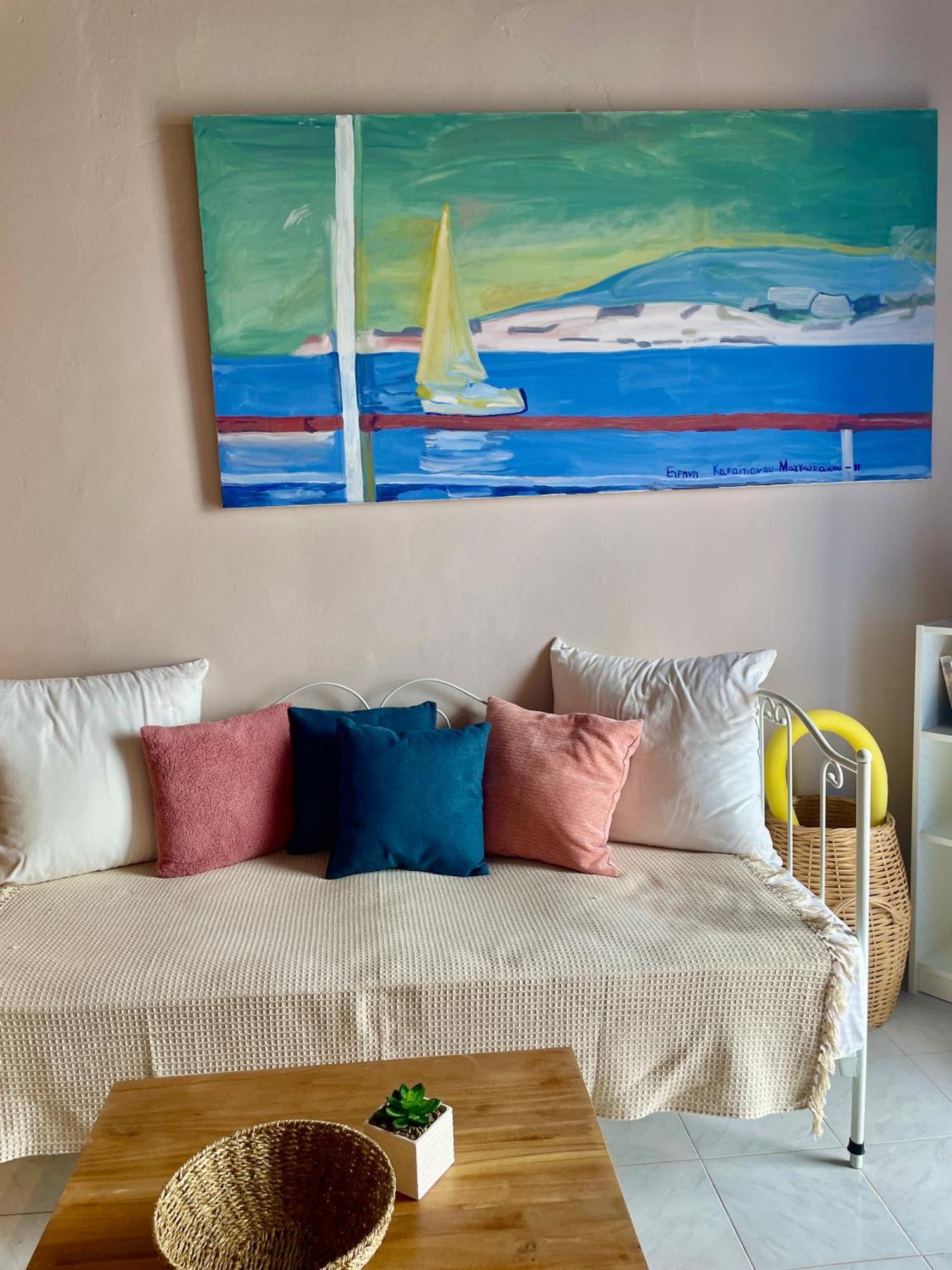 Hiona-seafront Apartment Chalki Town