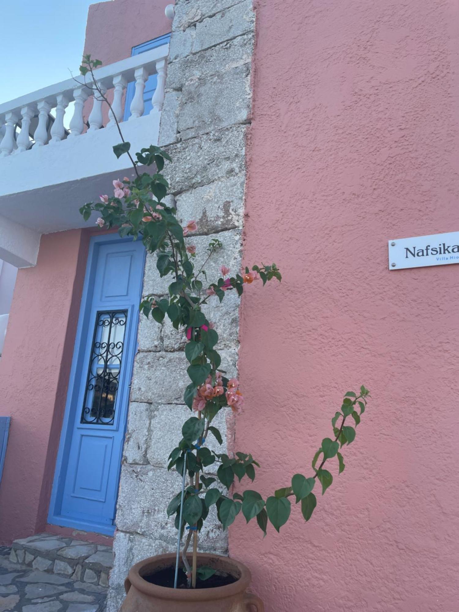 Hiona-seafront Chalki Town